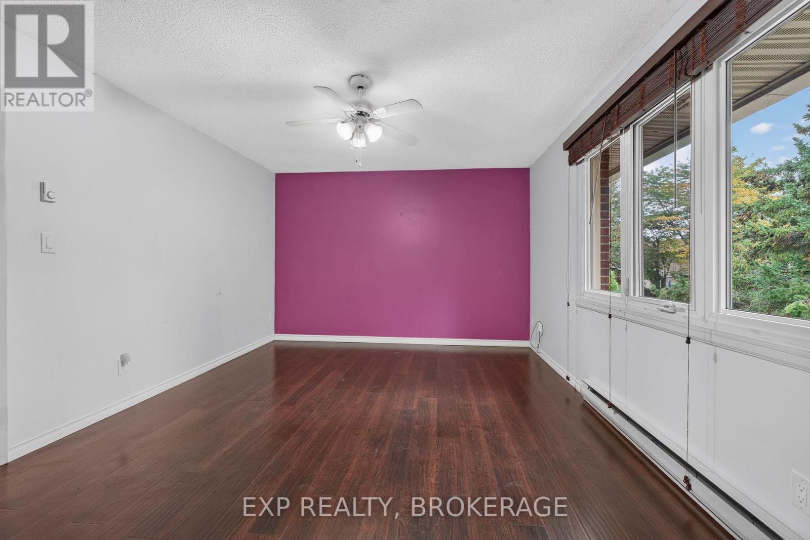 115 Wright Crescent — photo 21