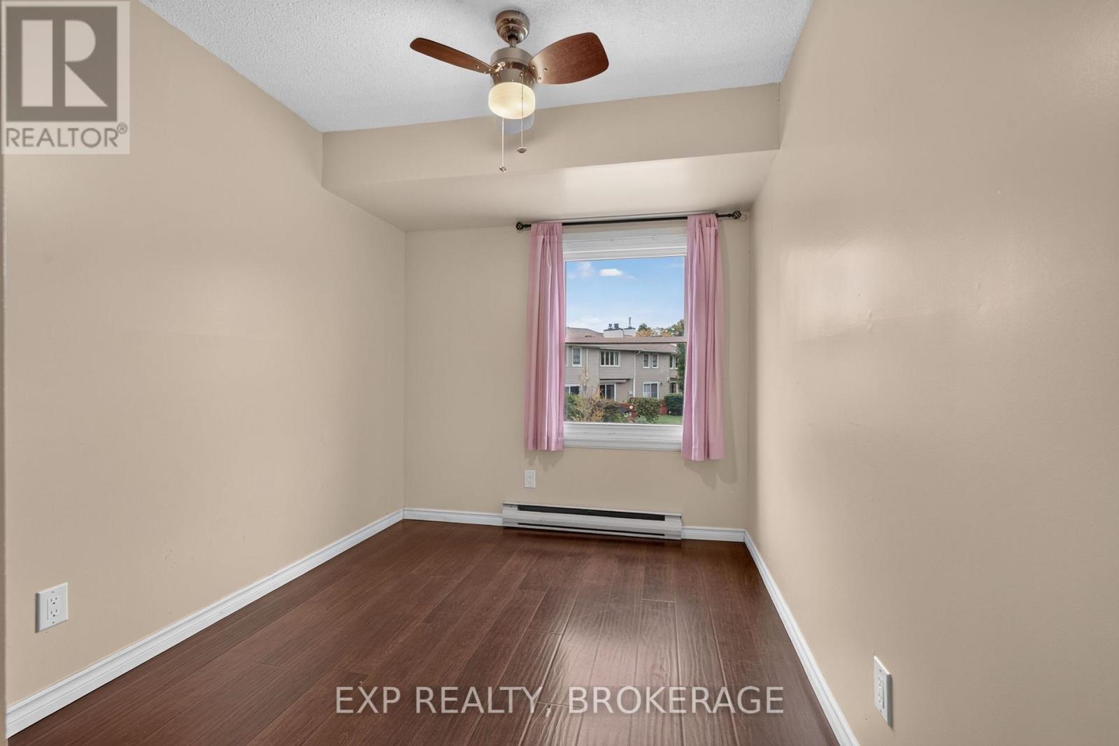 115 Wright Crescent — photo 27
