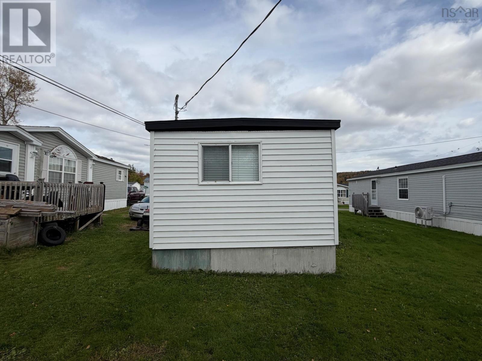 4 LeMarquis Drive - 6