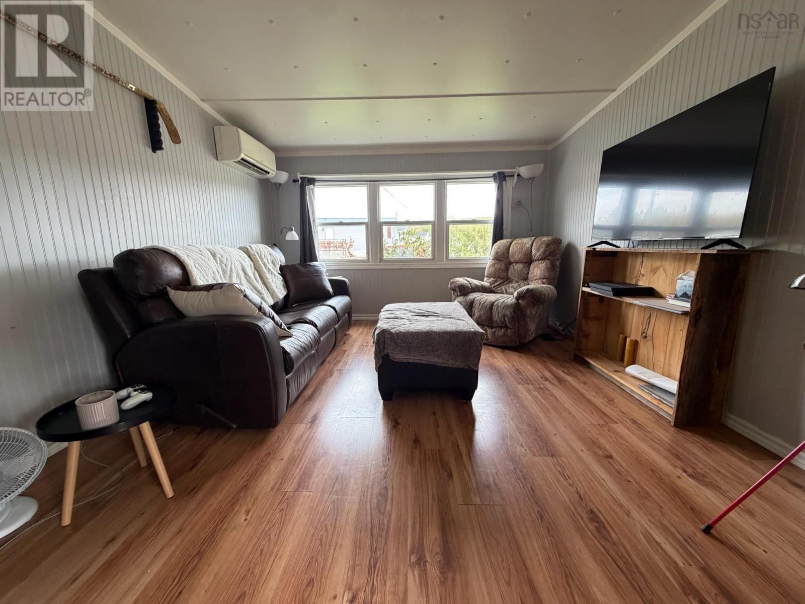 4 LeMarquis Drive - 9