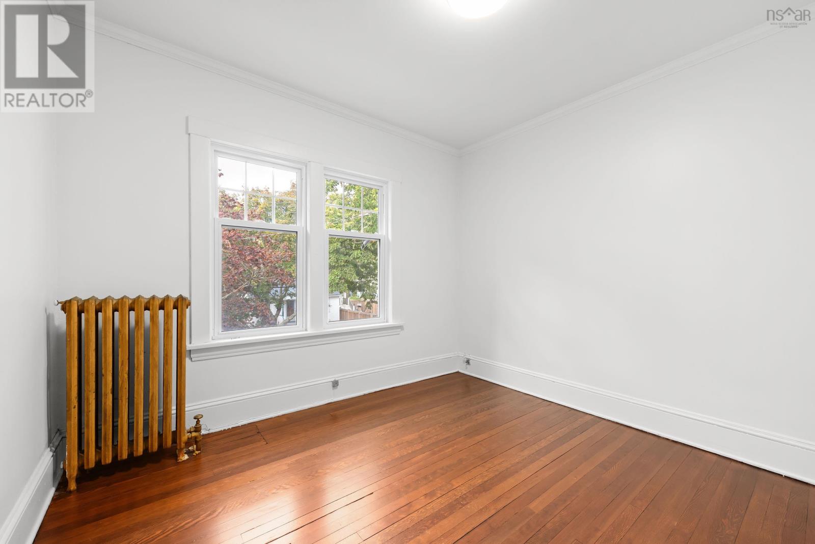 1951 Vernon Street - 21