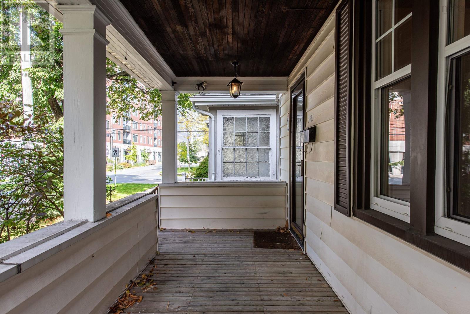 1951 Vernon Street - 5