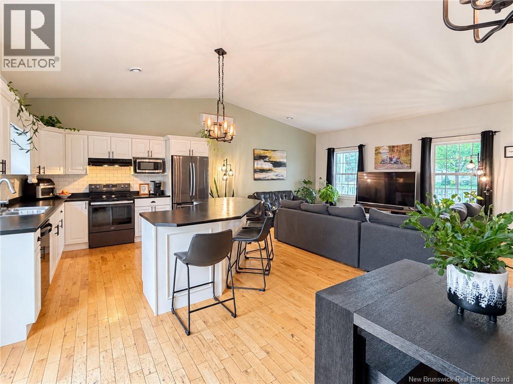 3 Amanda Street - 7
