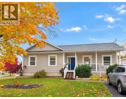 3 Amanda Street, photo 2