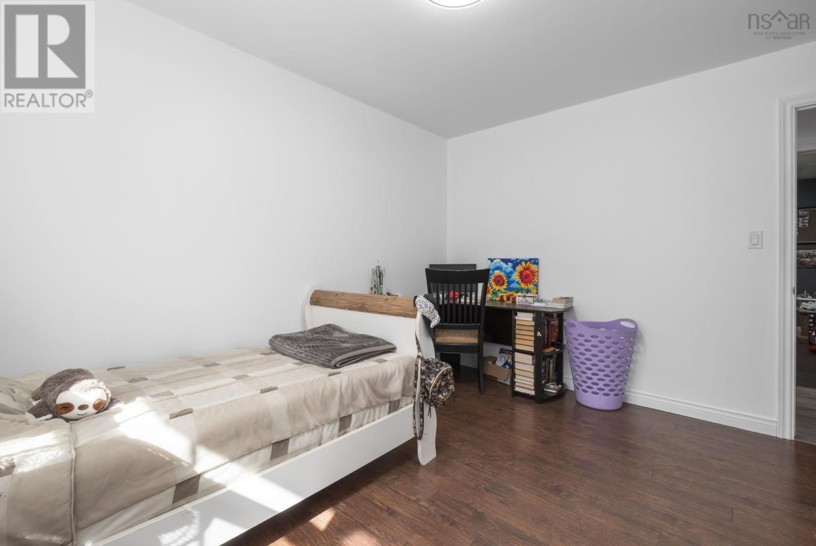 696 Summit Ridge Road - 18