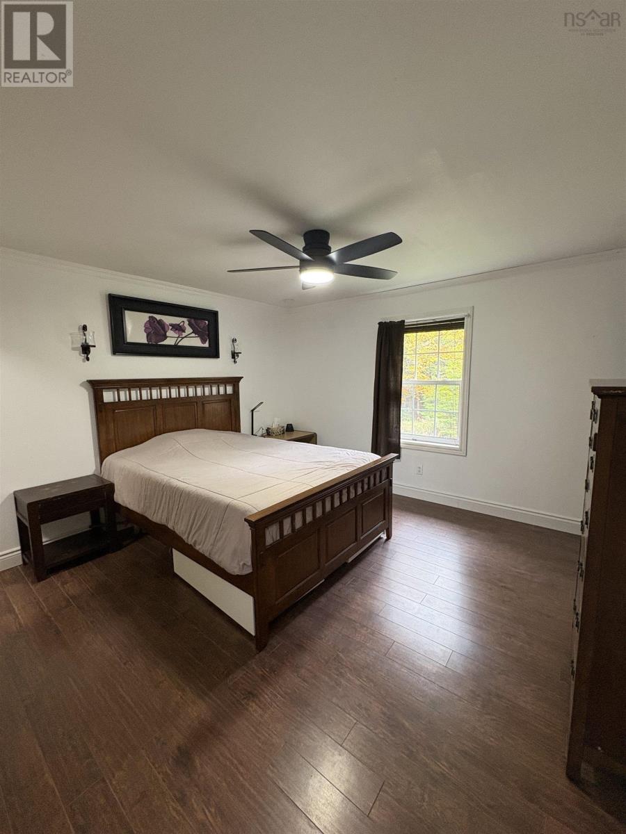 696 Summit Ridge Road - 26