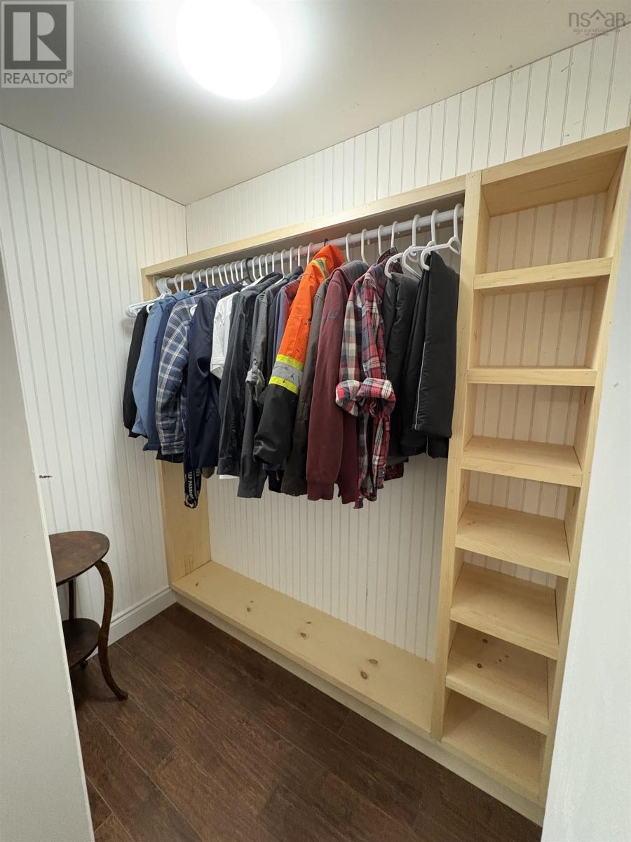 696 Summit Ridge Road - 28
