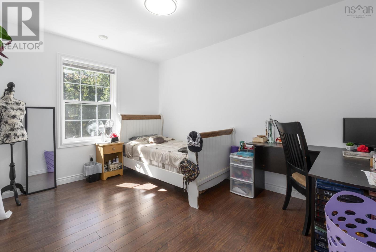 696 Summit Ridge Road - 17