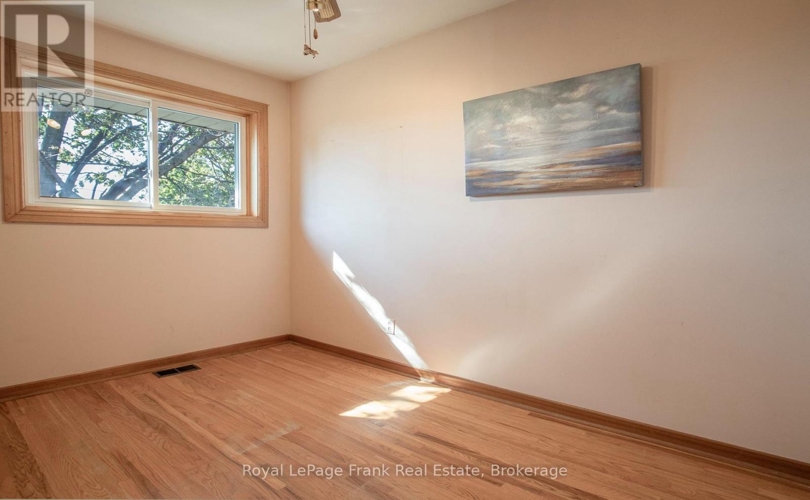 1014 McCullough Drive, Whitby, ON photo 18