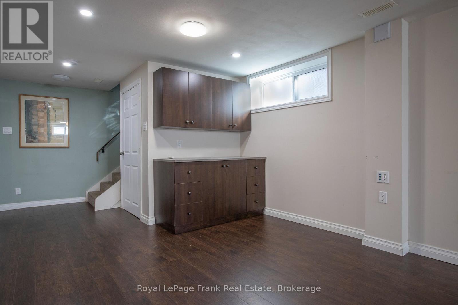 1014 MCCULLOUGH DRIVE - 22