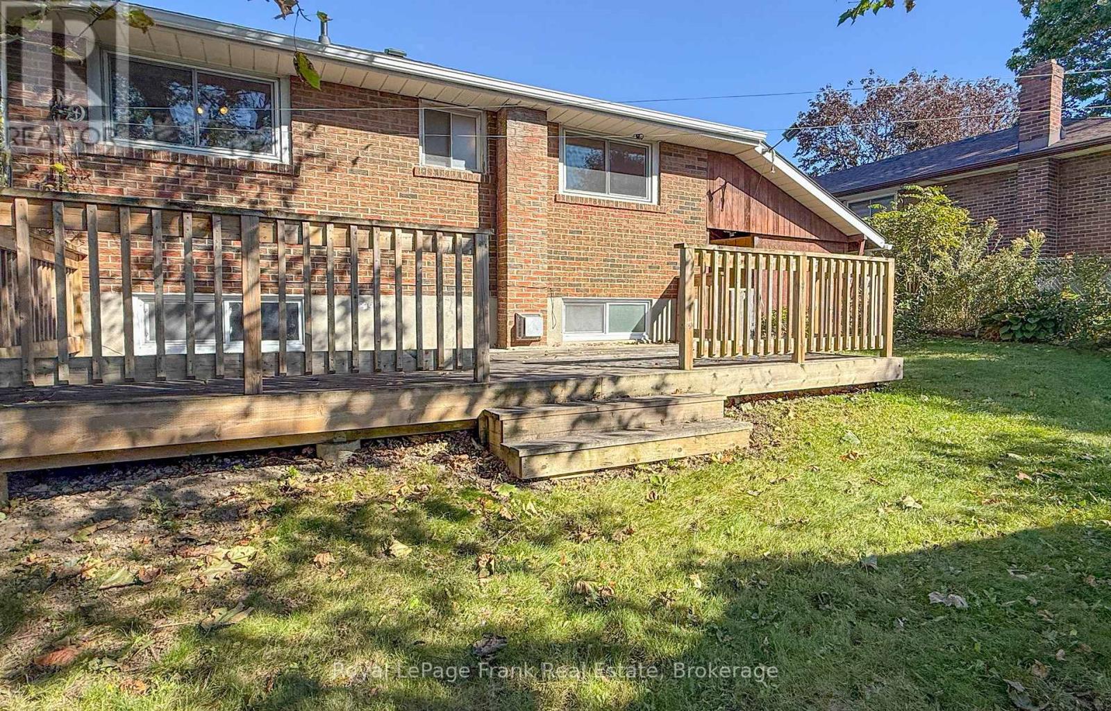 1014 McCullough Drive, Whitby, ON photo 34
