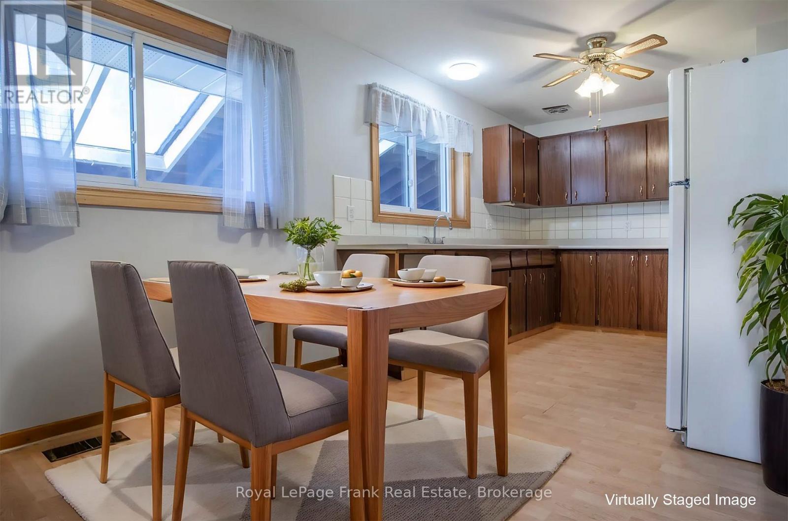 1014 McCullough Drive, Whitby, ON photo 9