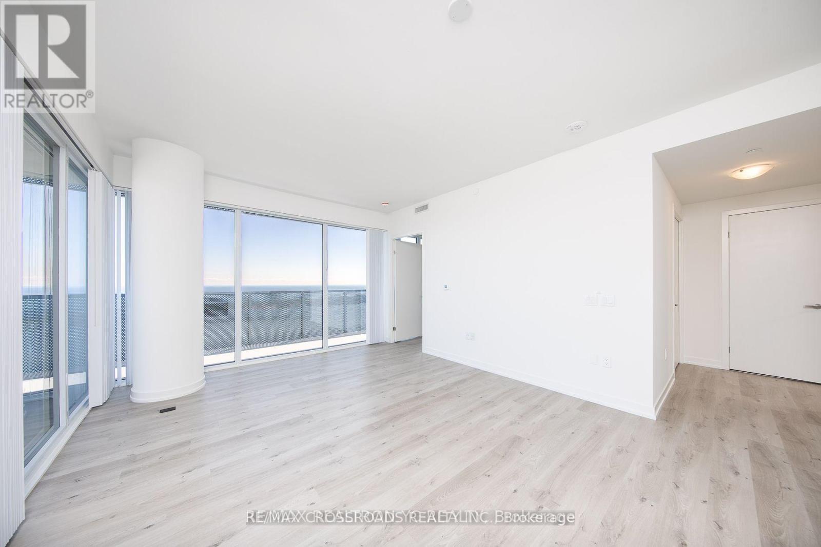 138 Downes Street — photo 8