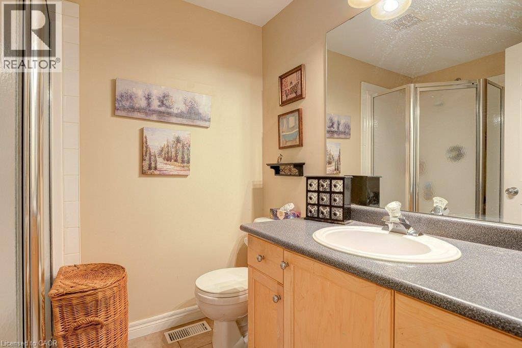 460 Lausanne Crescent — photo 23