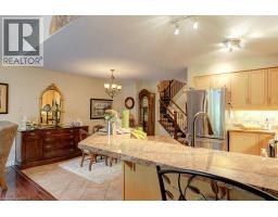 460 Lausanne Crescent, Waterloo, ON N2T2X4 Photo 12