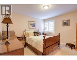 460 Lausanne Crescent, Waterloo, ON N2T2X4 Photo 22