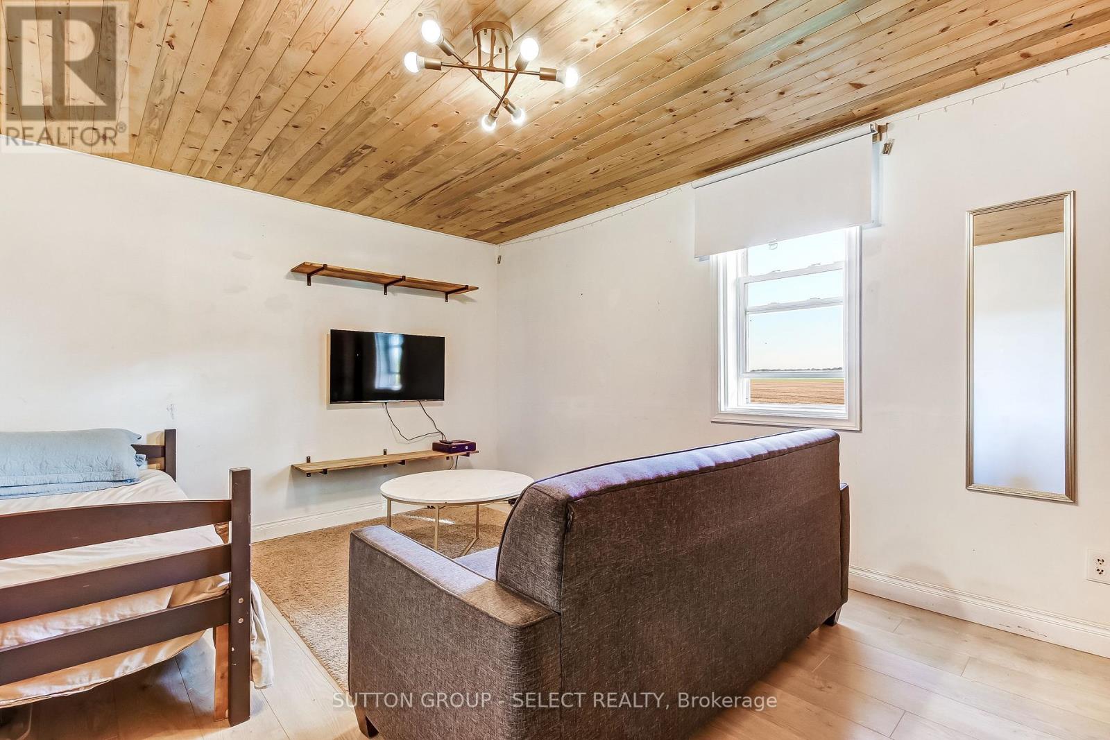 18038 Thorndale Road — photo 21