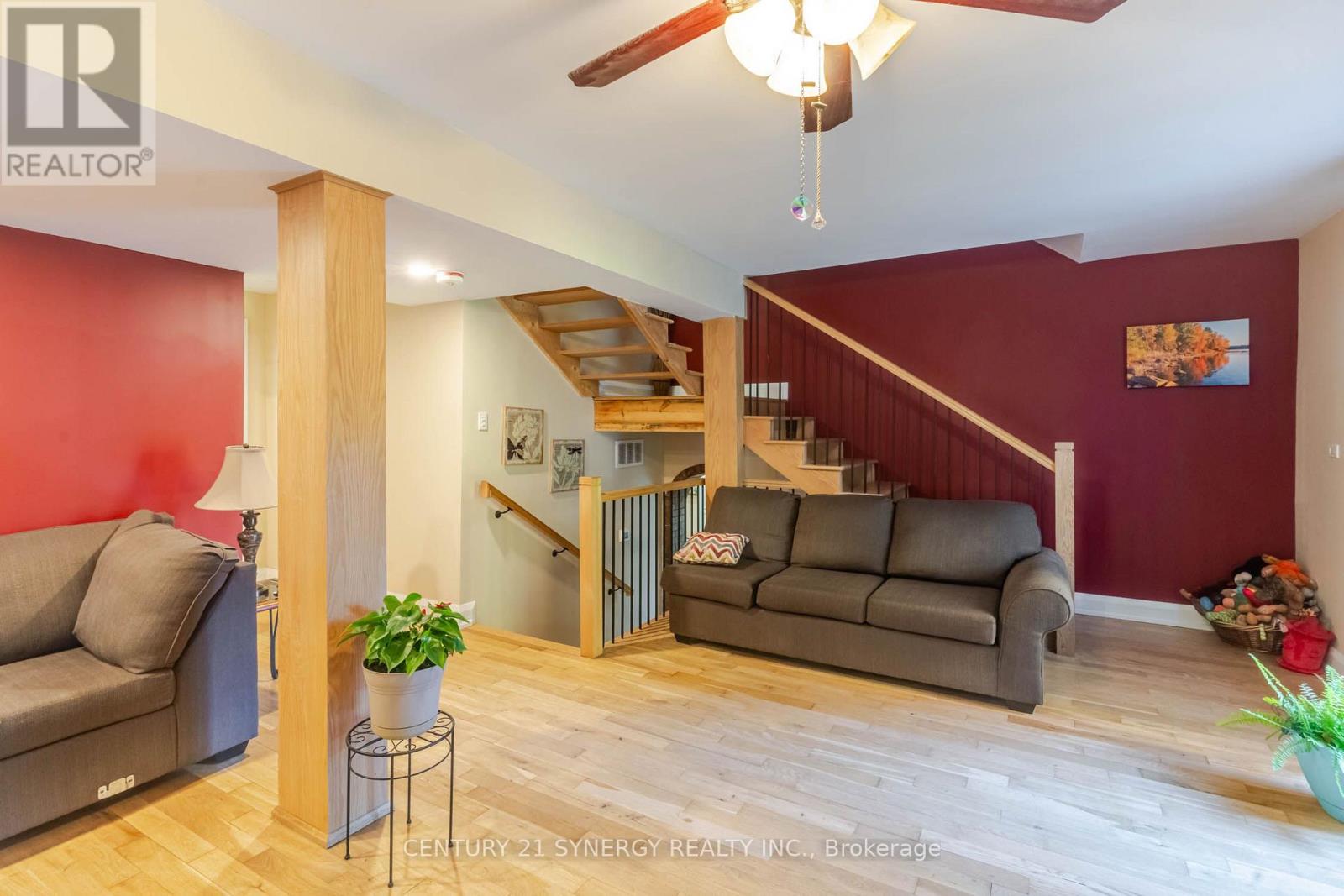 555 Sugarbush Way — photo 16