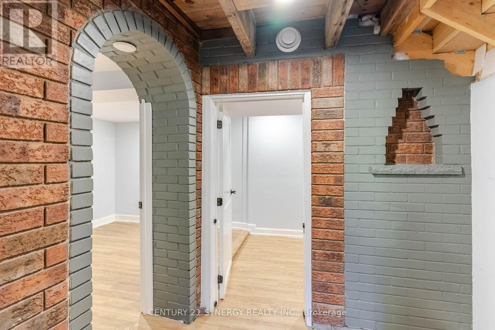 555 Sugarbush Way — photo 31