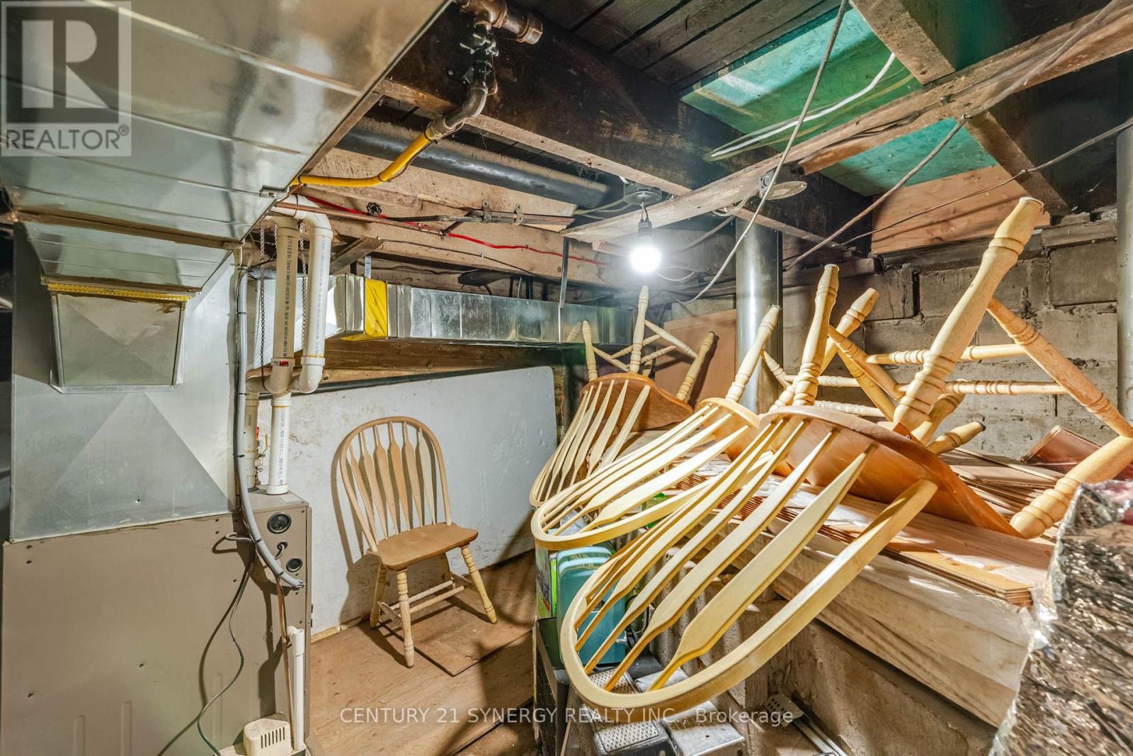 555 Sugarbush Way — photo 36
