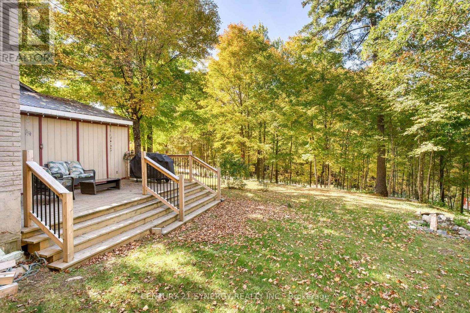 555 Sugarbush Way — photo 4