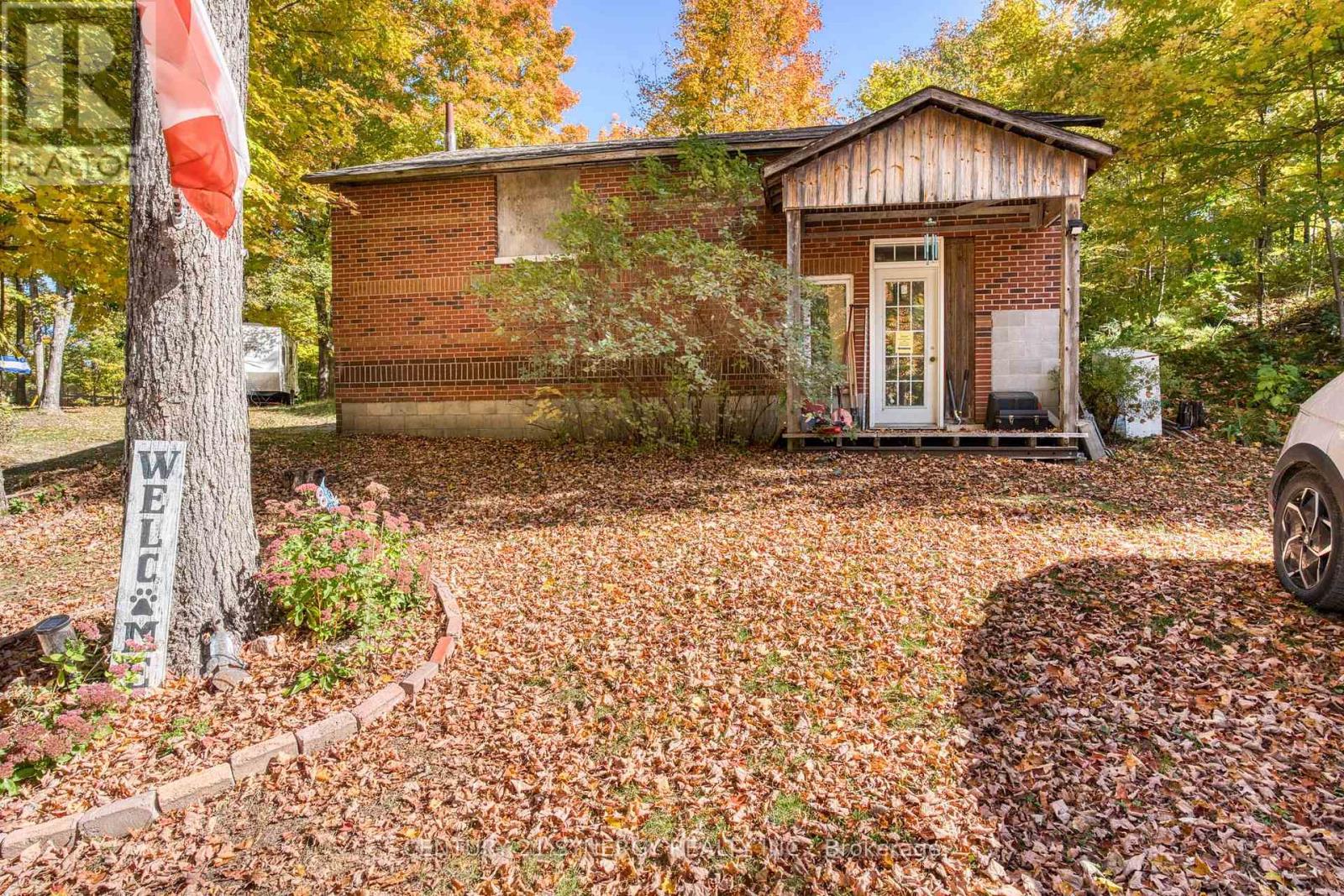 555 Sugarbush Way — photo 44