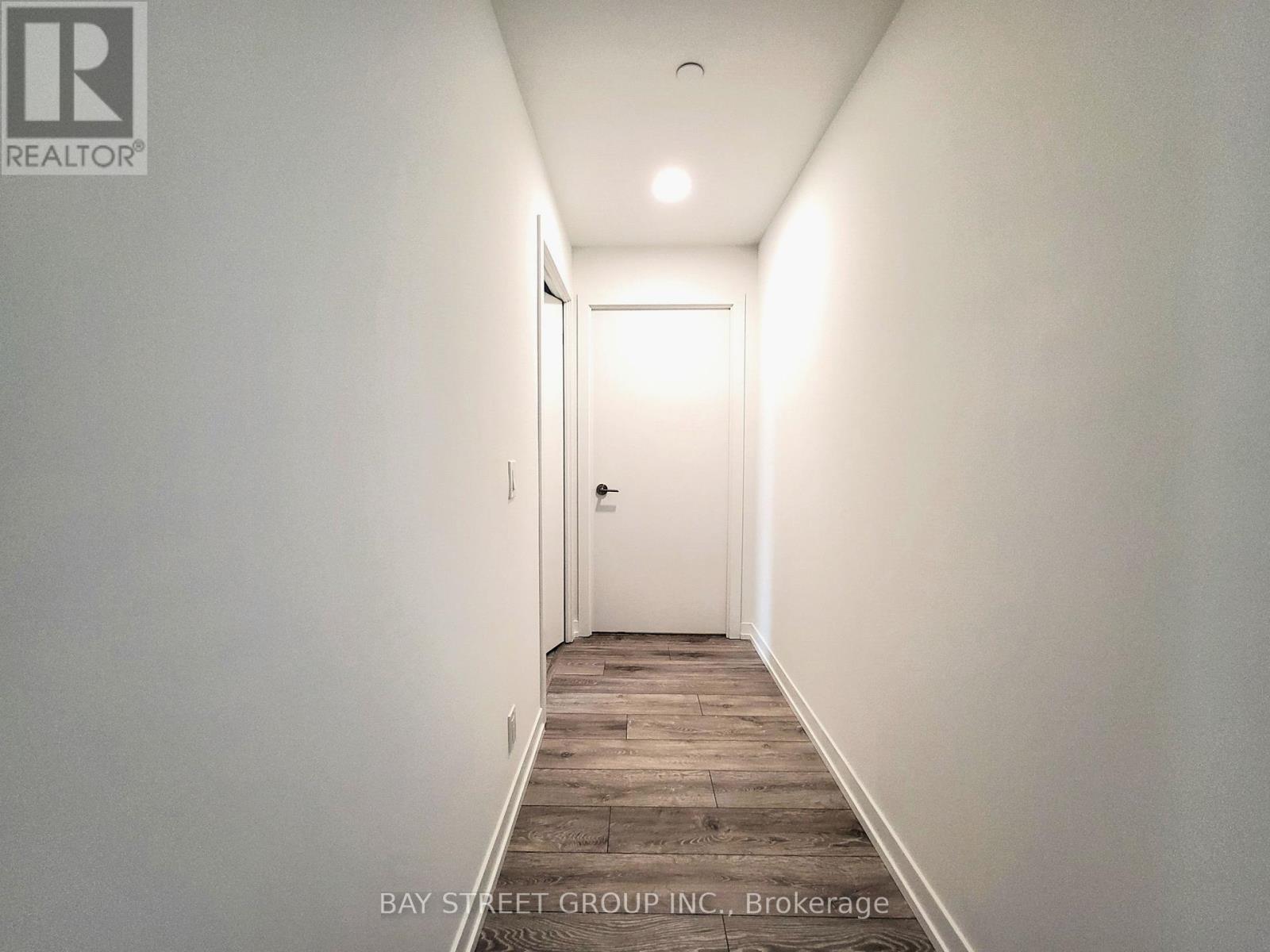 2020 Bathurst Street — photo 14