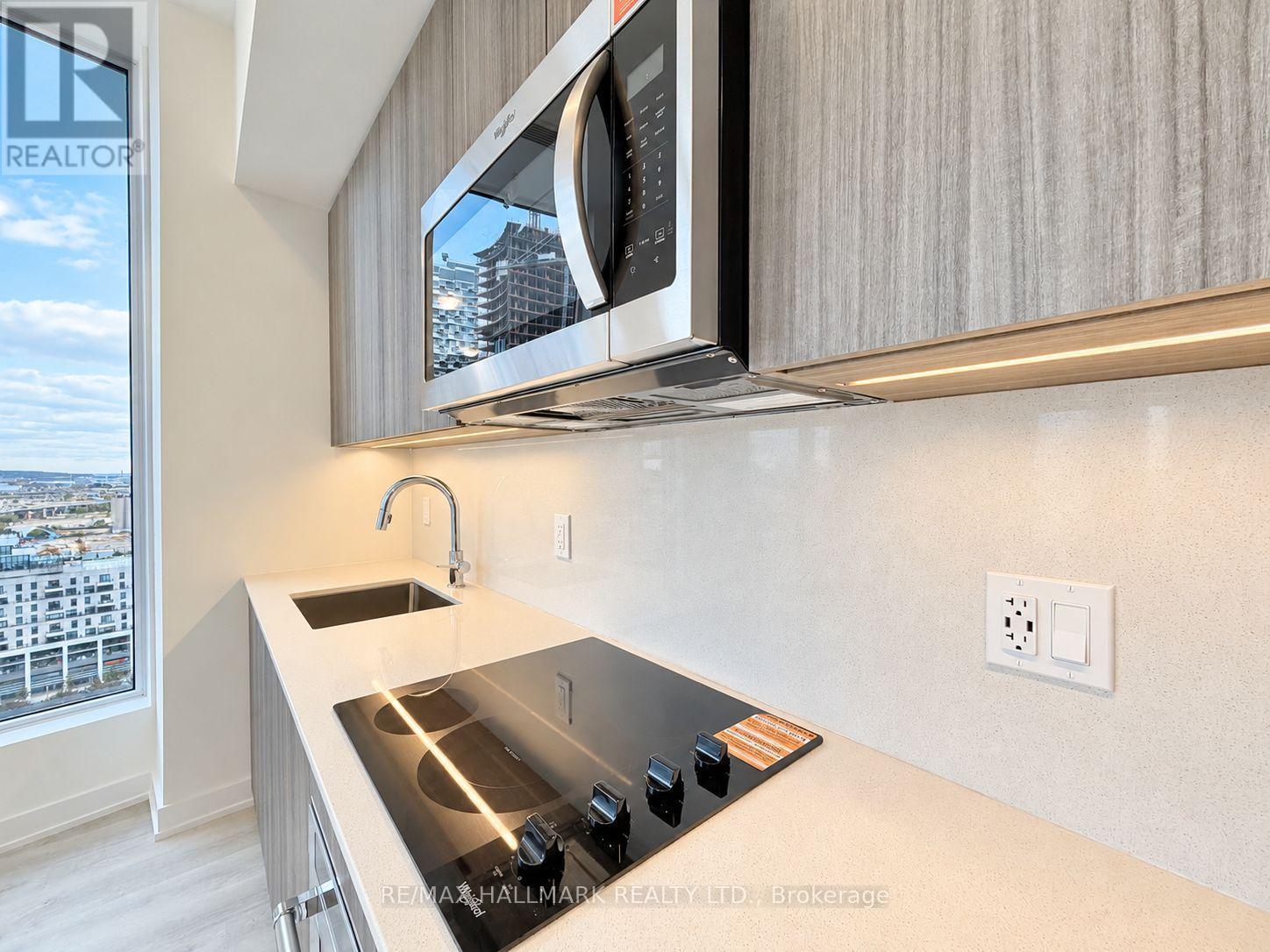 15 Richardson Street — photo 11