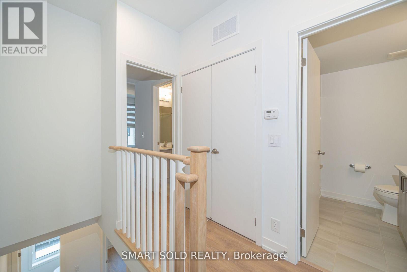 29 Spruce Pines Crescent — photo 25