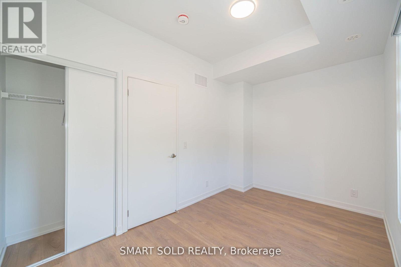 29 Spruce Pines Crescent — photo 28
