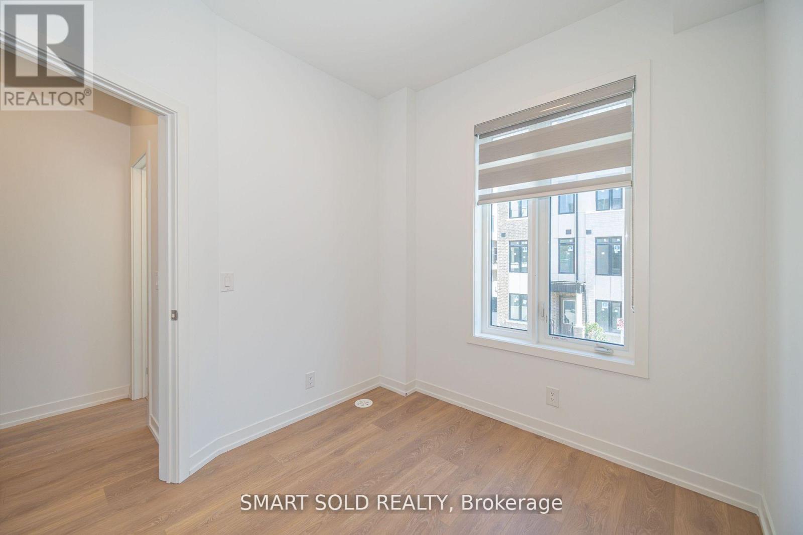 29 Spruce Pines Crescent — photo 30