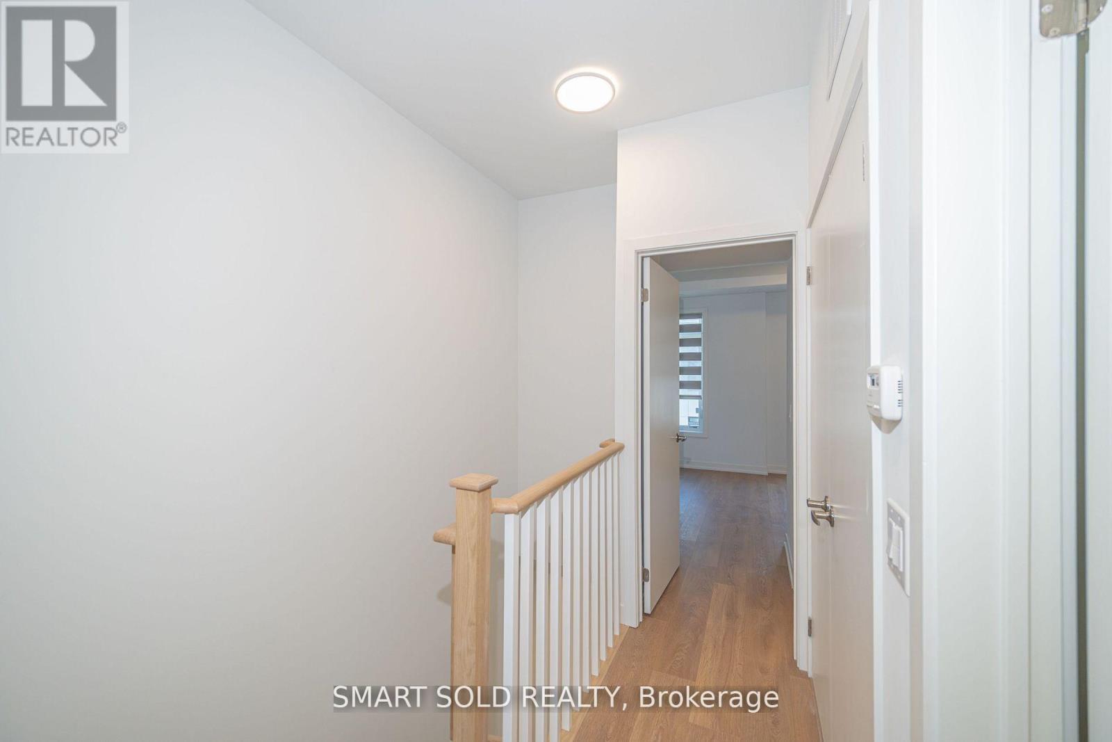 29 Spruce Pines Crescent — photo 31