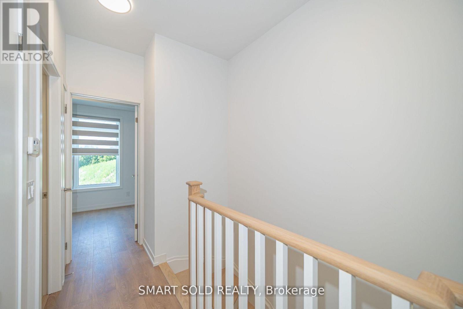 29 Spruce Pines Crescent — photo 33