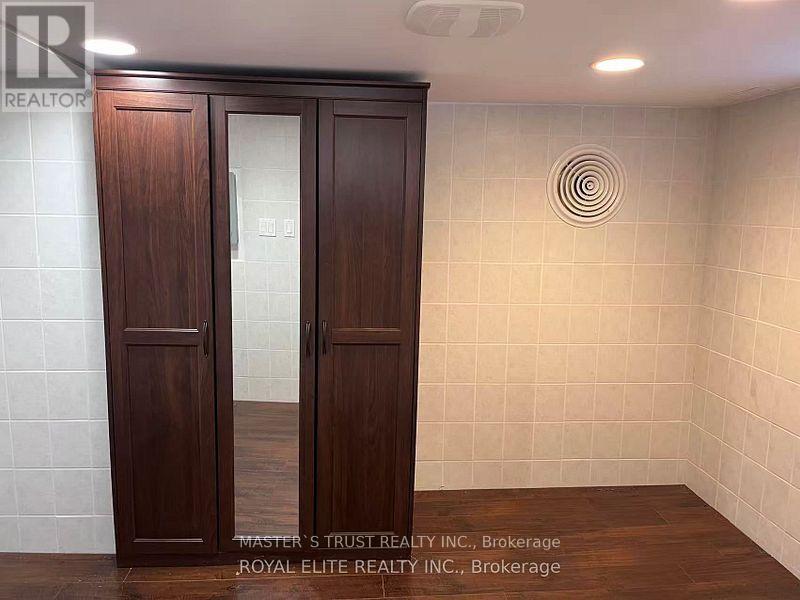 89 Finch Ave East Avenue — photo 12