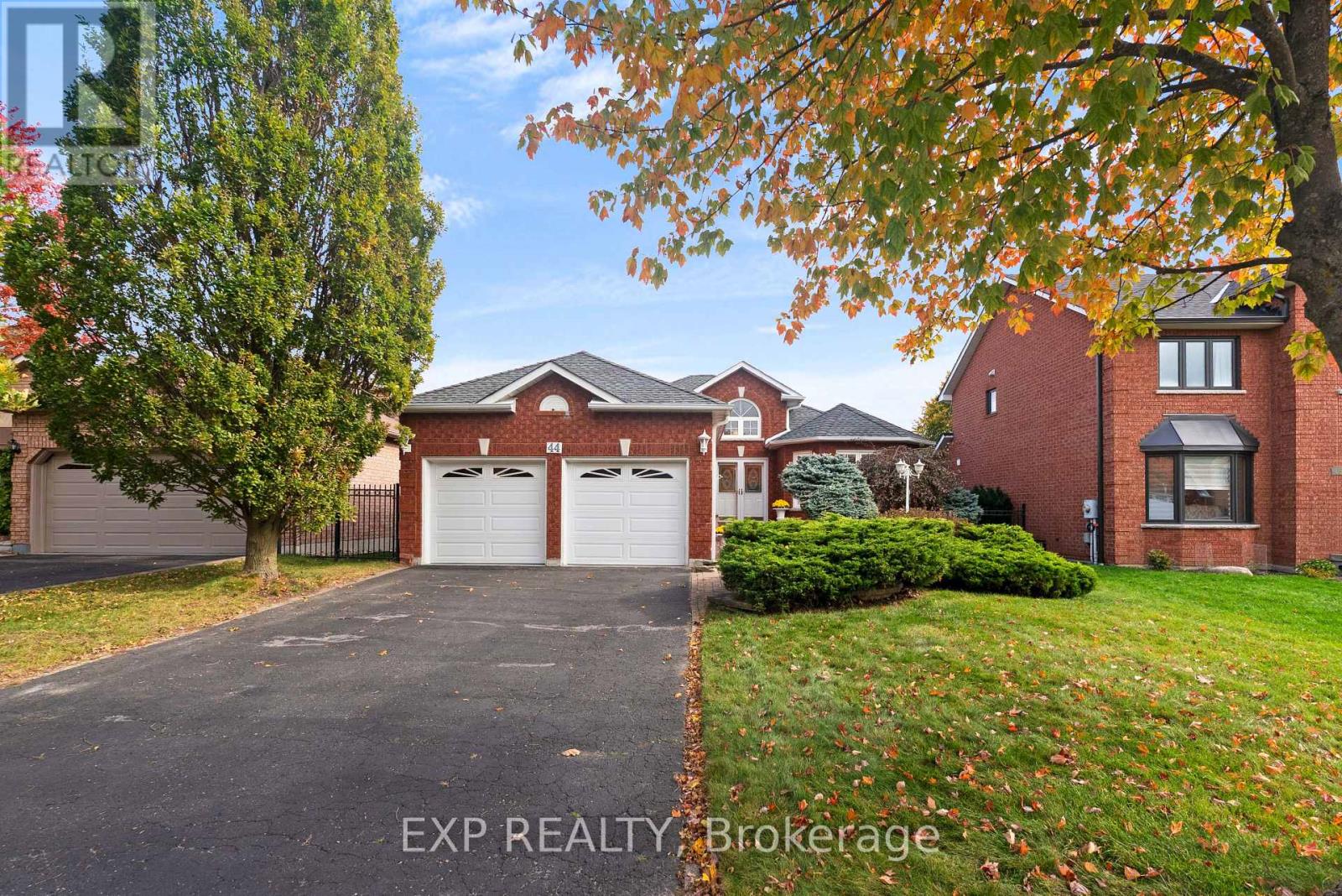 44 Finnegan Place, Whitby, ON photo 4
