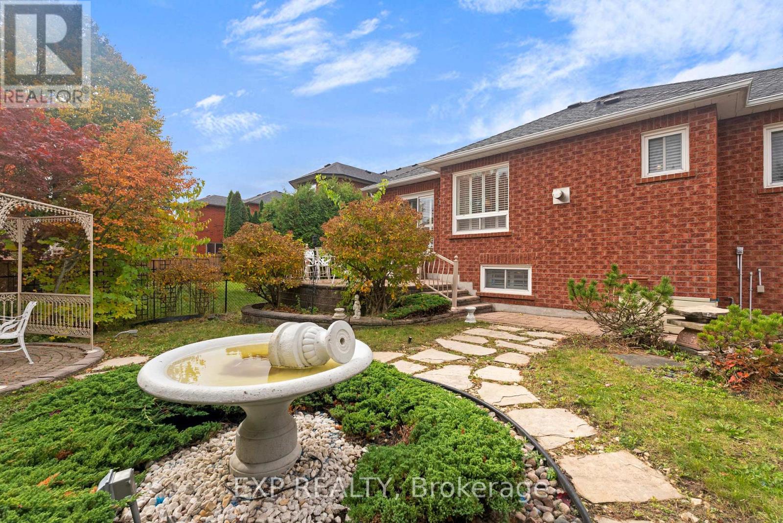 44 Finnegan Place, Whitby, ON photo 46