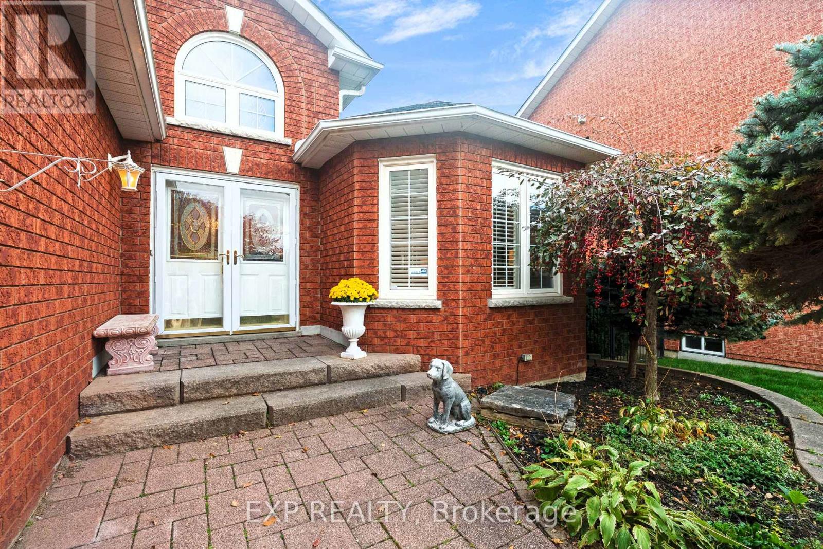44 Finnegan Place, Whitby, ON photo 7