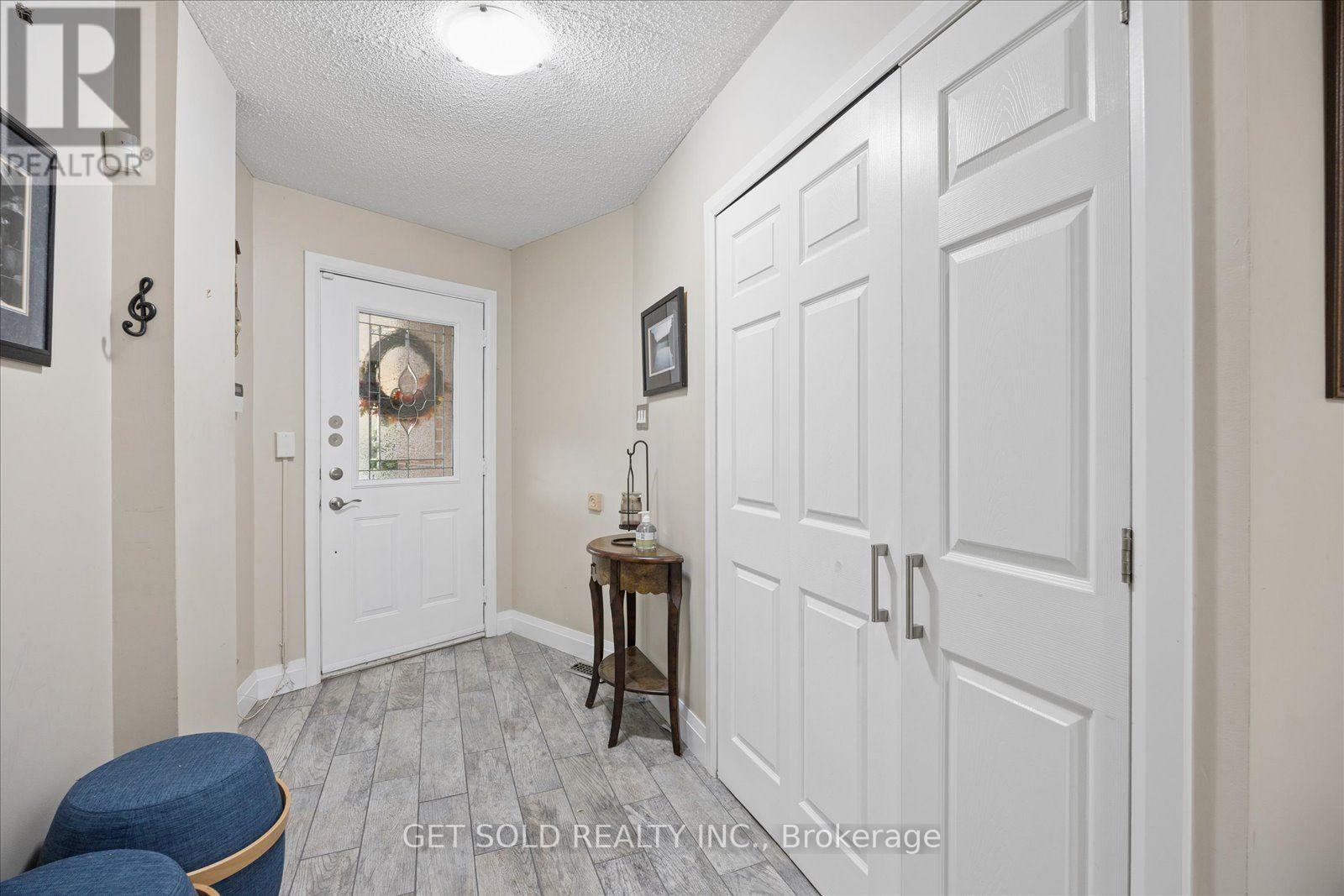 77 Linton Avenue, Ajax, ON photo 2