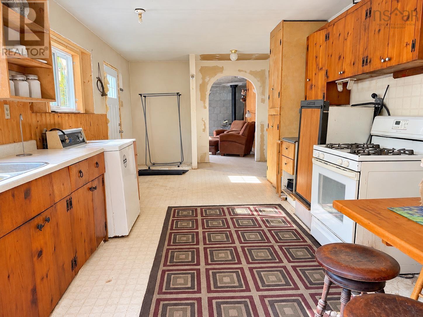 334 Bayswater Drive - 6