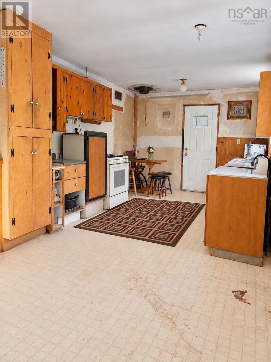 334 Bayswater Drive - 7