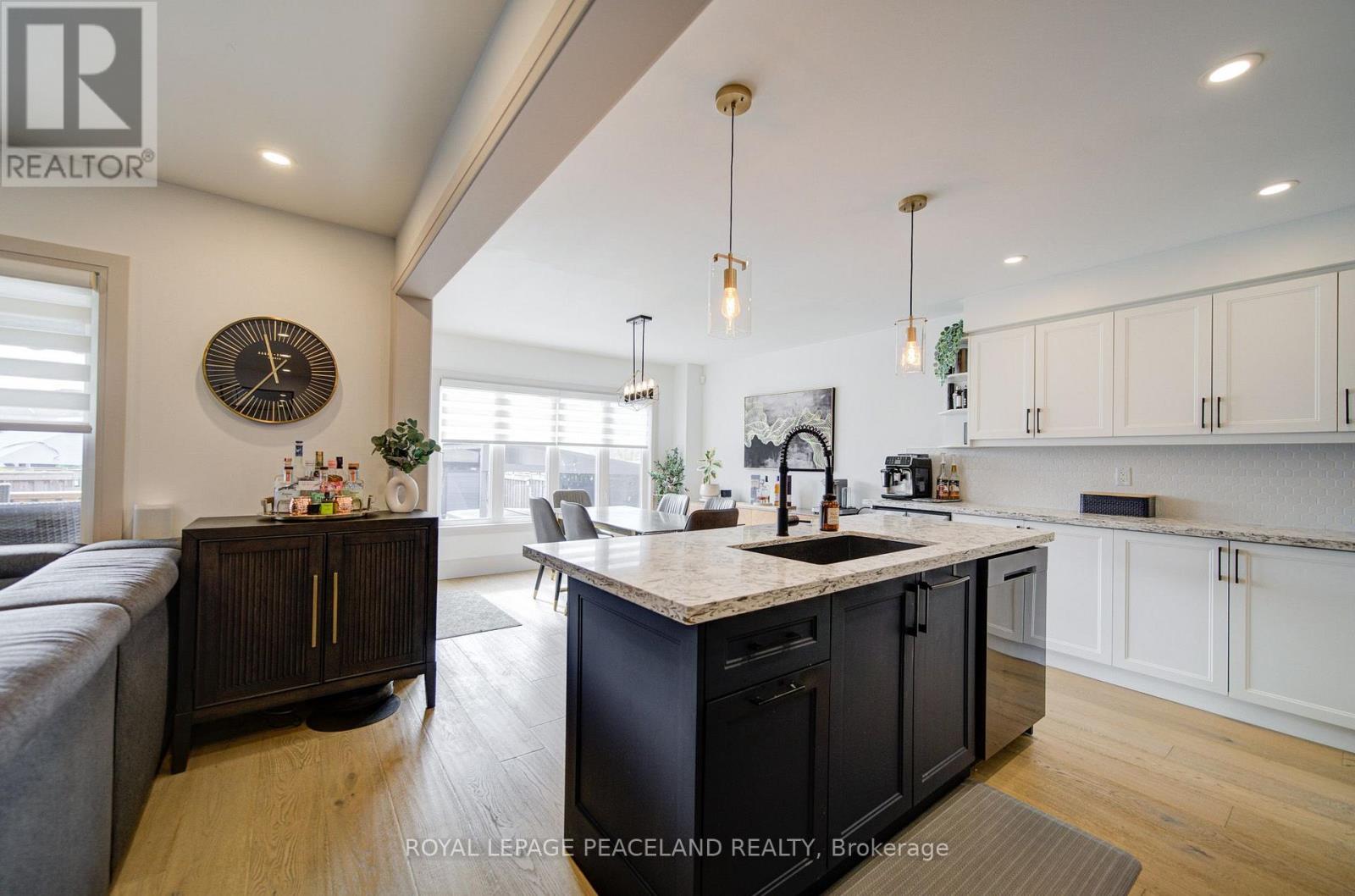 21 Don Hadden Crescent, Brock, ON photo 17