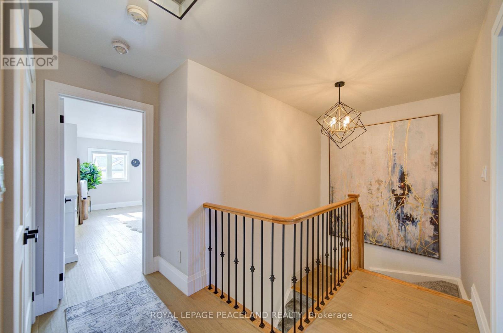 21 DON HADDEN CRESCENT - 26