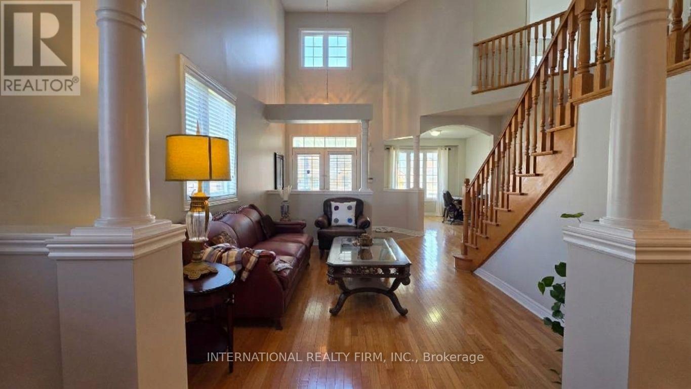 30 O'Hara Crescent Southeast, Richmond Hill, ON photo 7