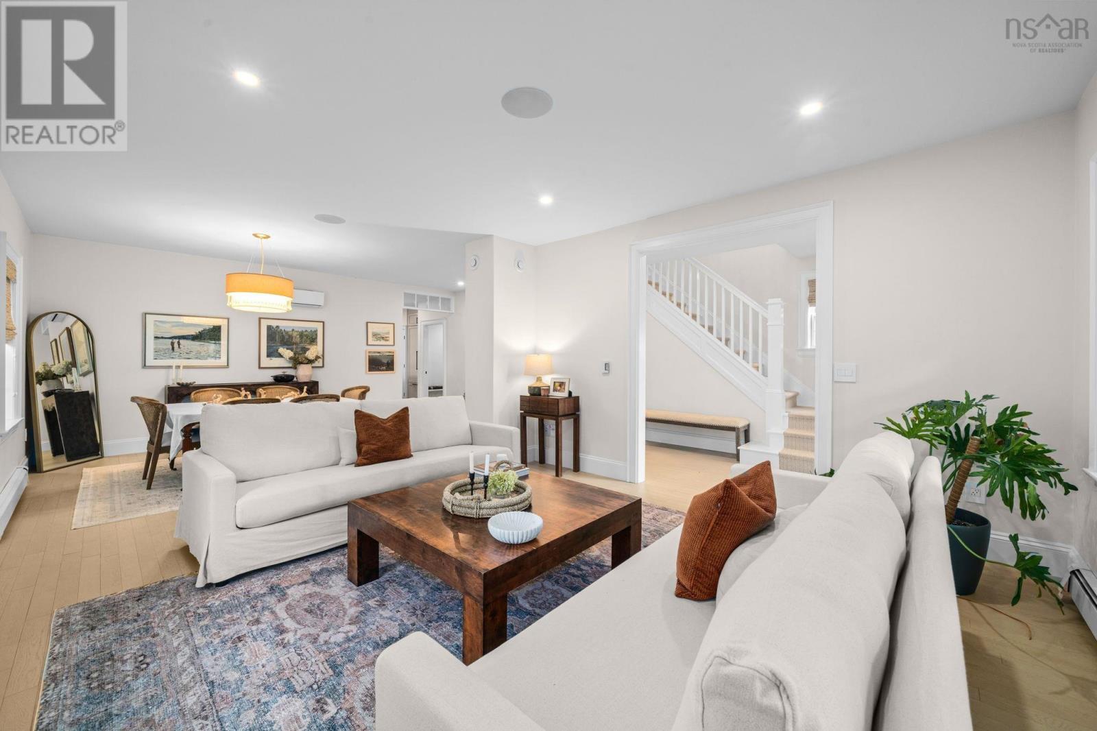 6029 Inglis Street - 5