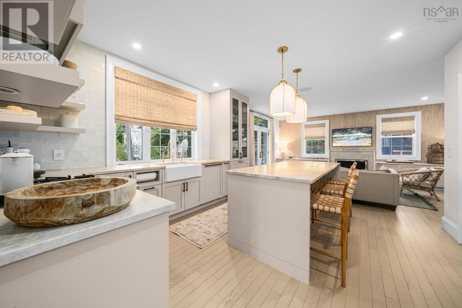 6029 Inglis Street - 13