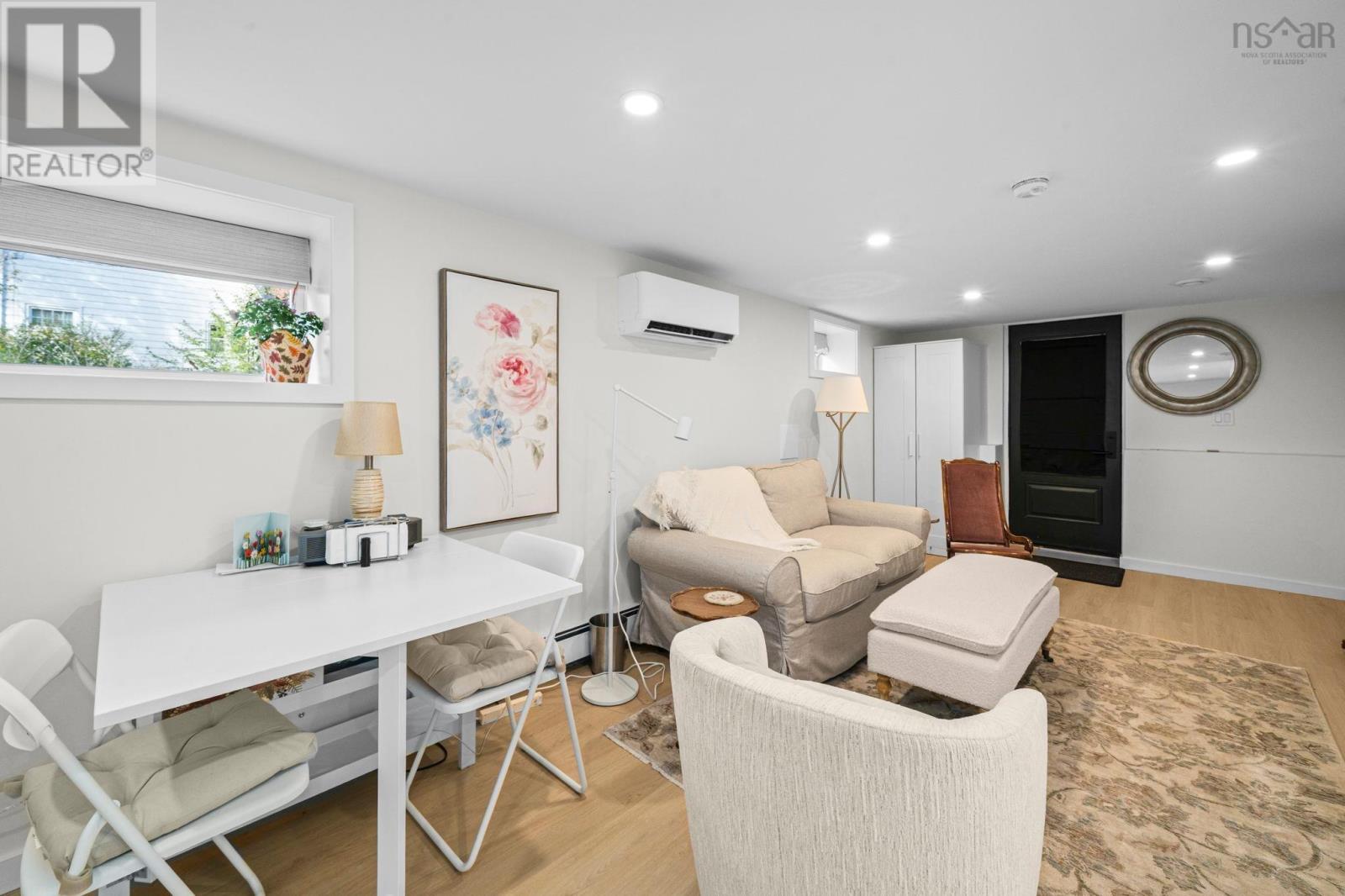 6029 Inglis Street - 36
