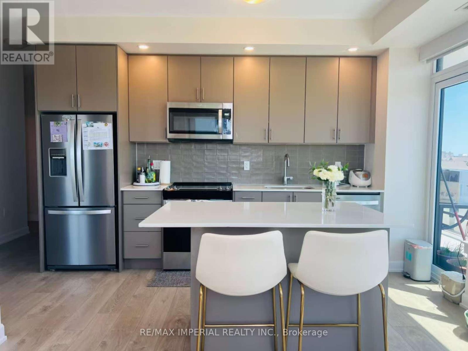 3200 William Coltson Avenue — photo 8