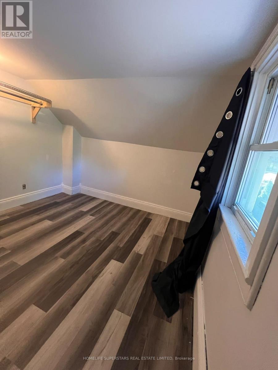 436 Elliott Street West, Windsor, ON photo 11