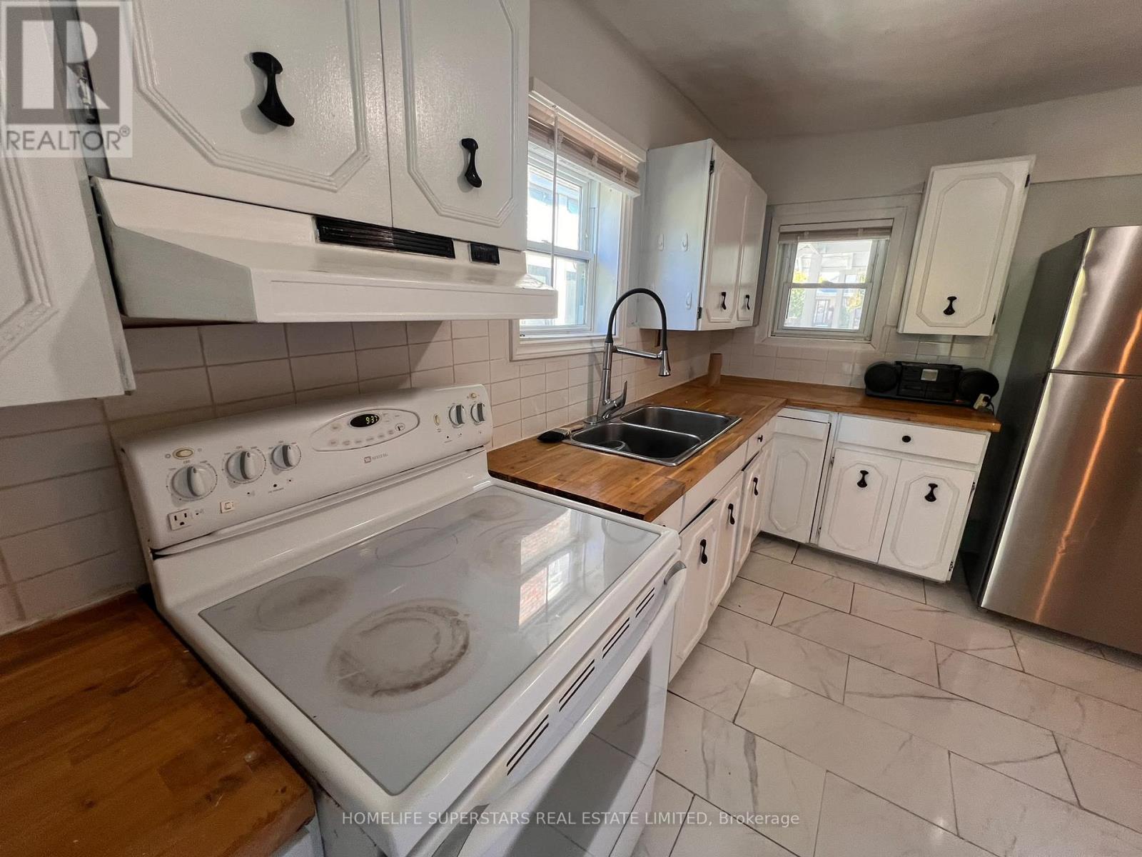436 Elliott Street West, Windsor, ON photo 3