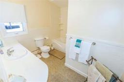 2508 Assiniboine Crescent, Winnipeg, MB R3J0B2 Photo 41